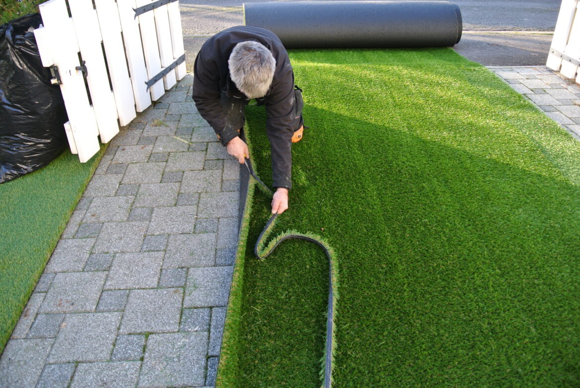 Quel Epaisseur de sable sous gazon synthétique ?