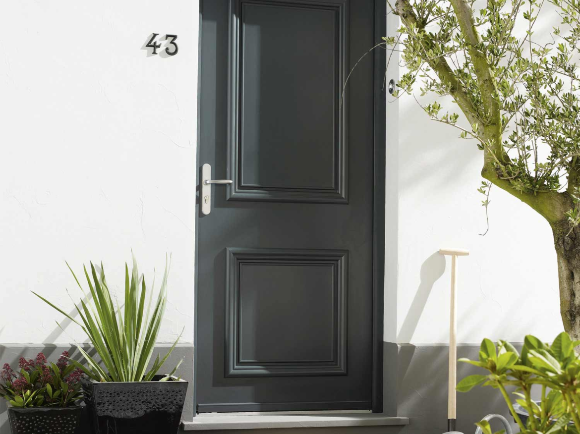 Quel est le matériau le plus isolant pour une porte d'entrée ?