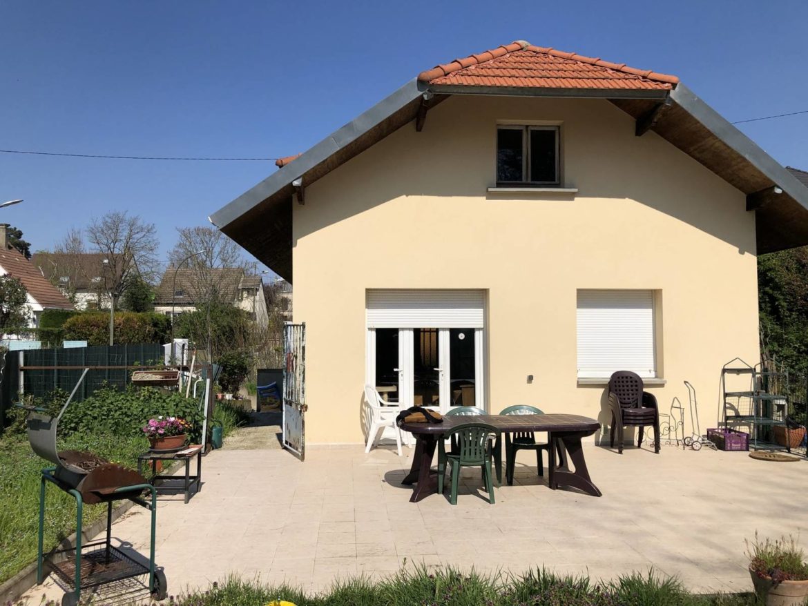 Quel est le prix du mètre carré d'enduit ?