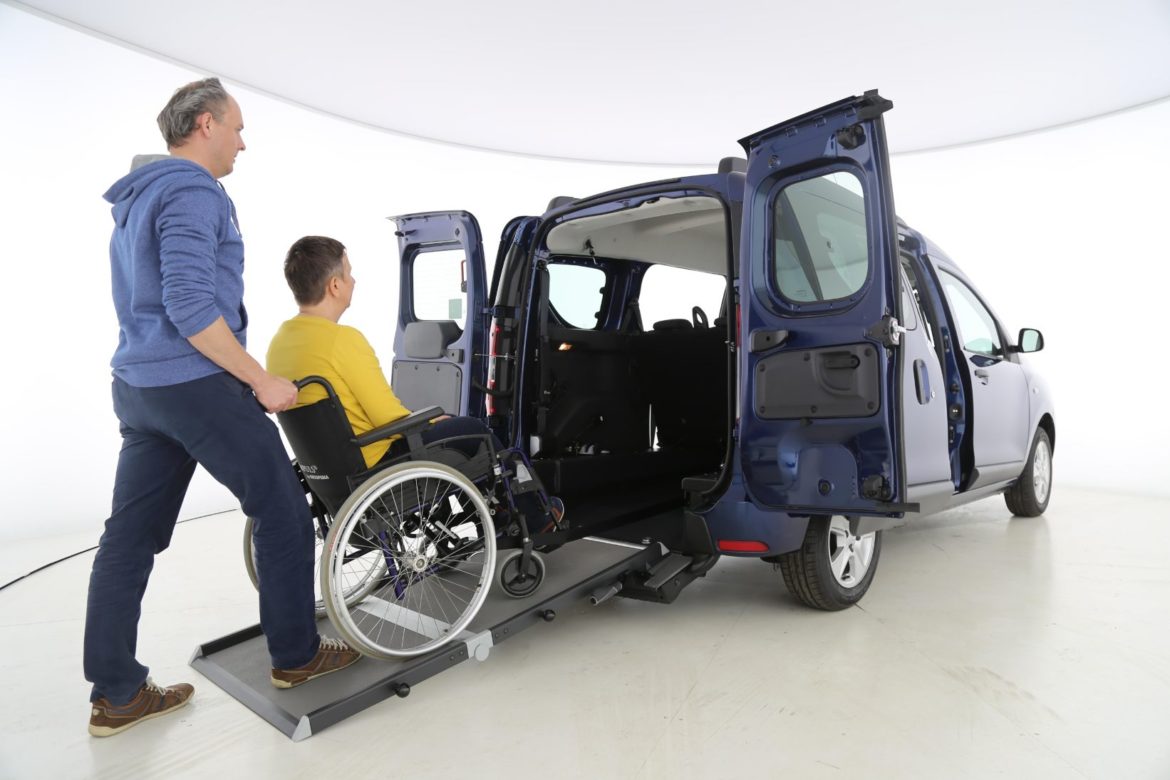 Quel largeur fait un fauteuil roulant ?