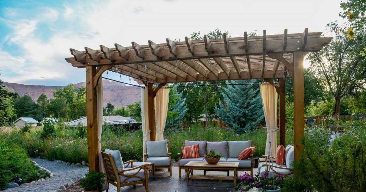 Quel matériaux pour une pergola ?