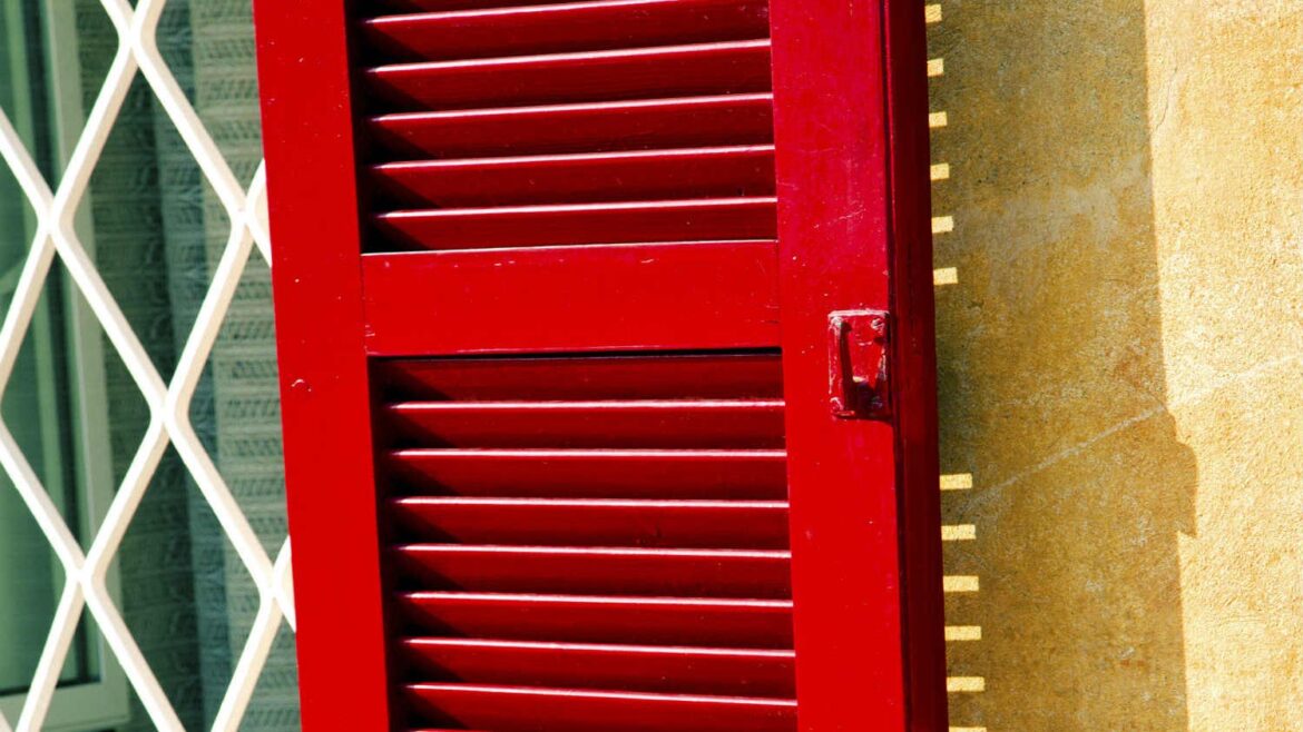 Quel prix pour faire repeindre des volets ?