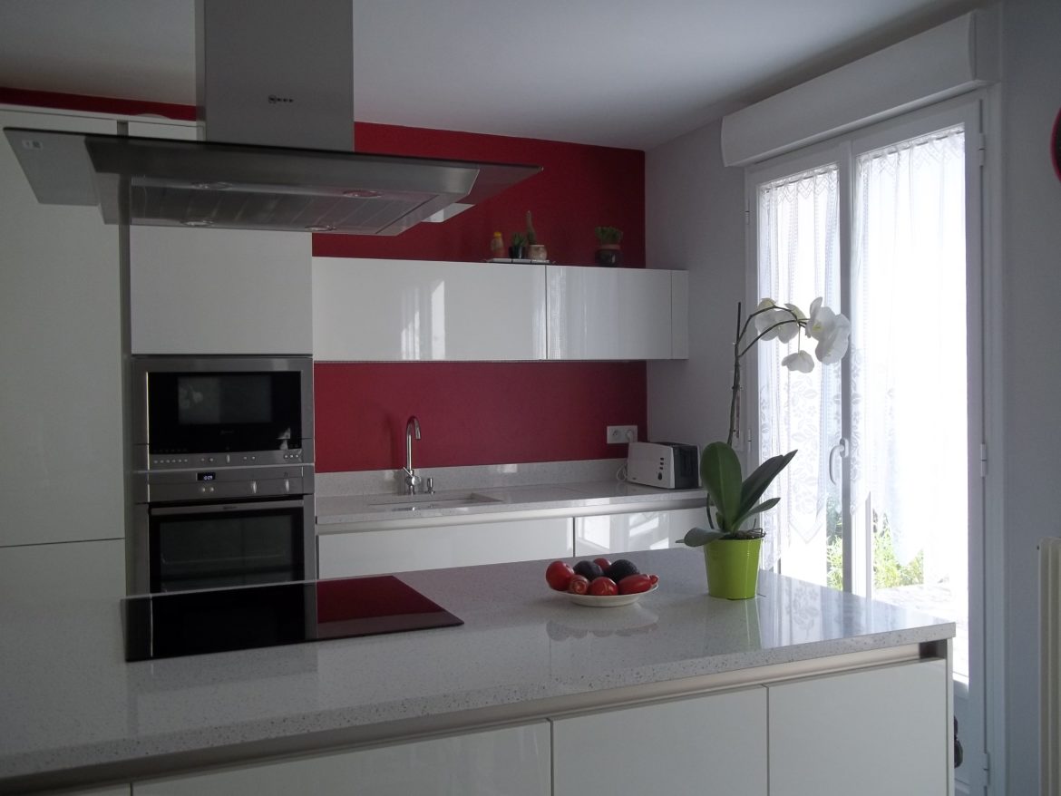 Quelle couleur mettre dans une cuisine avec des meuble blanc ?