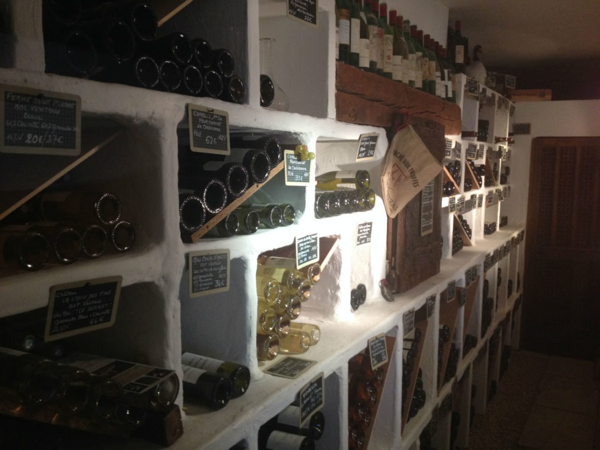 Quelle couleur pour une cave à vin ?