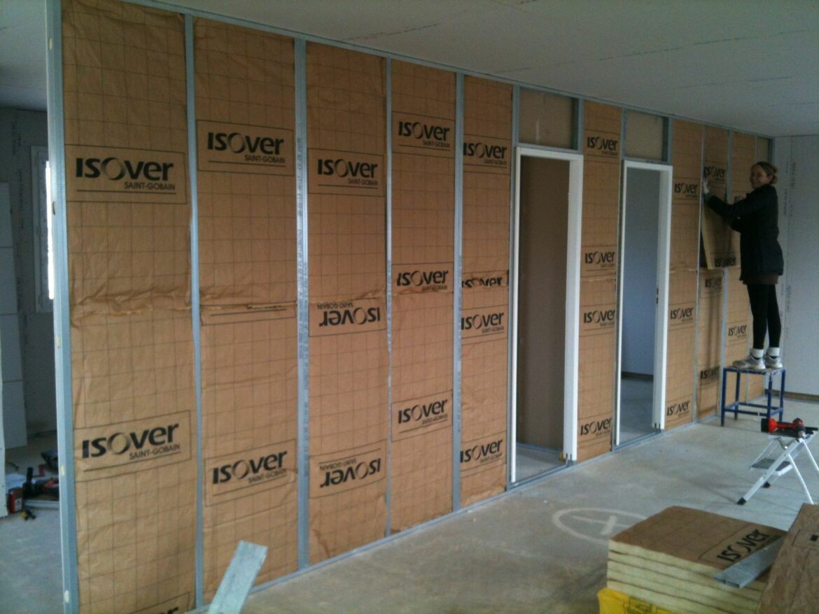 Quelle épaisseur de polystyrène pour isoler un mur ?