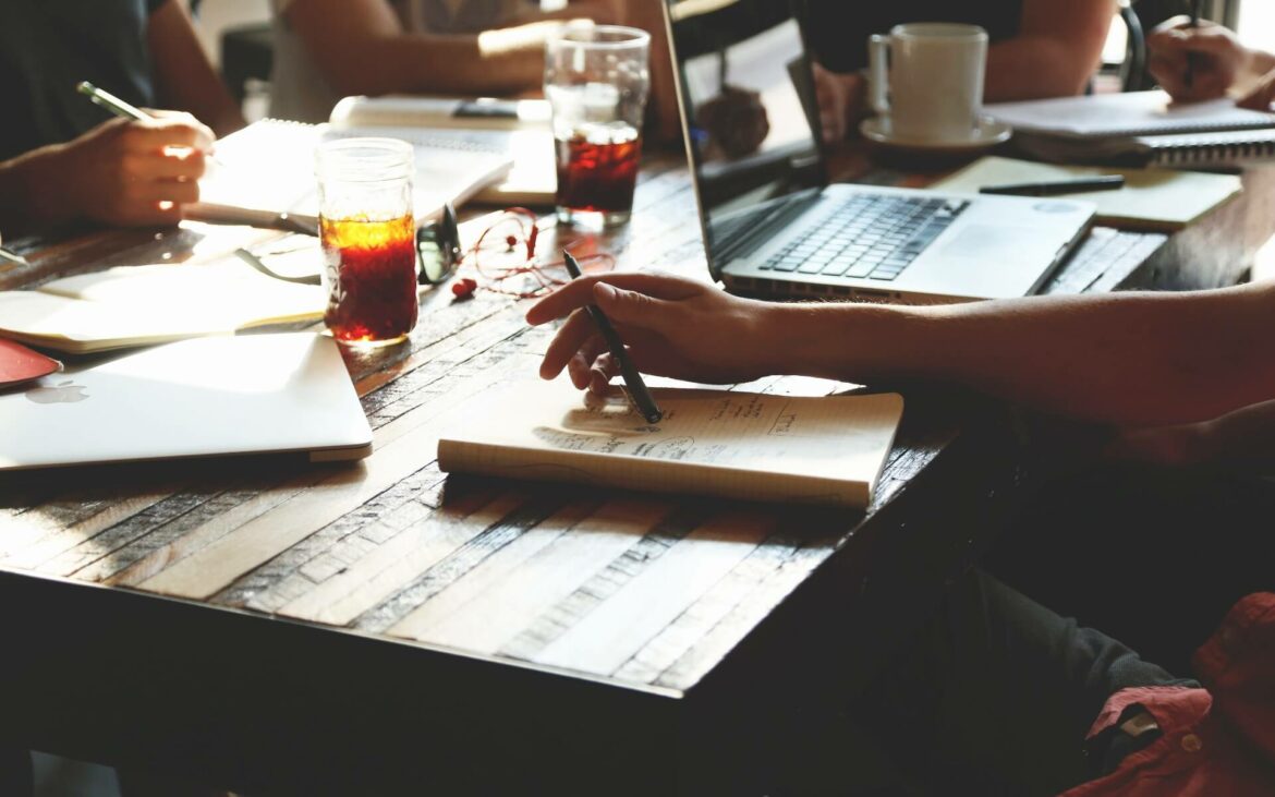 Quels sont les documents obligatoires pour vendre une maison ?