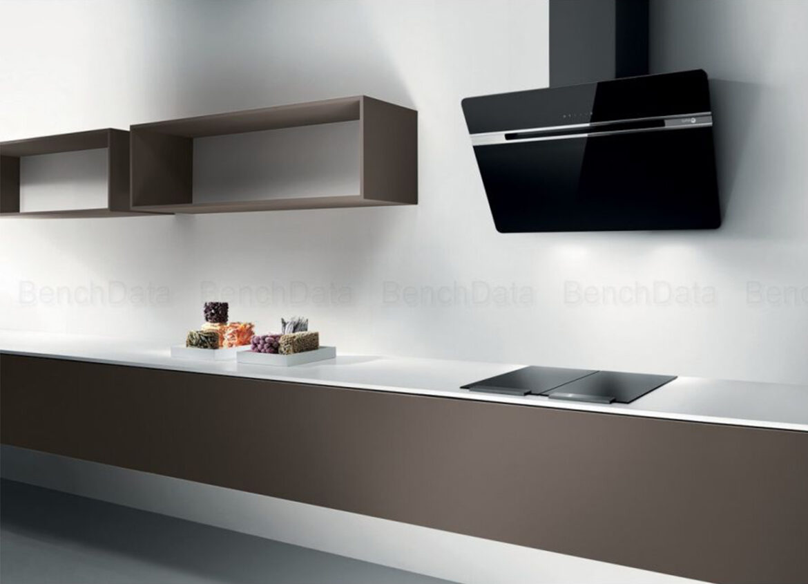 Qui appeler pour poser une hotte ?