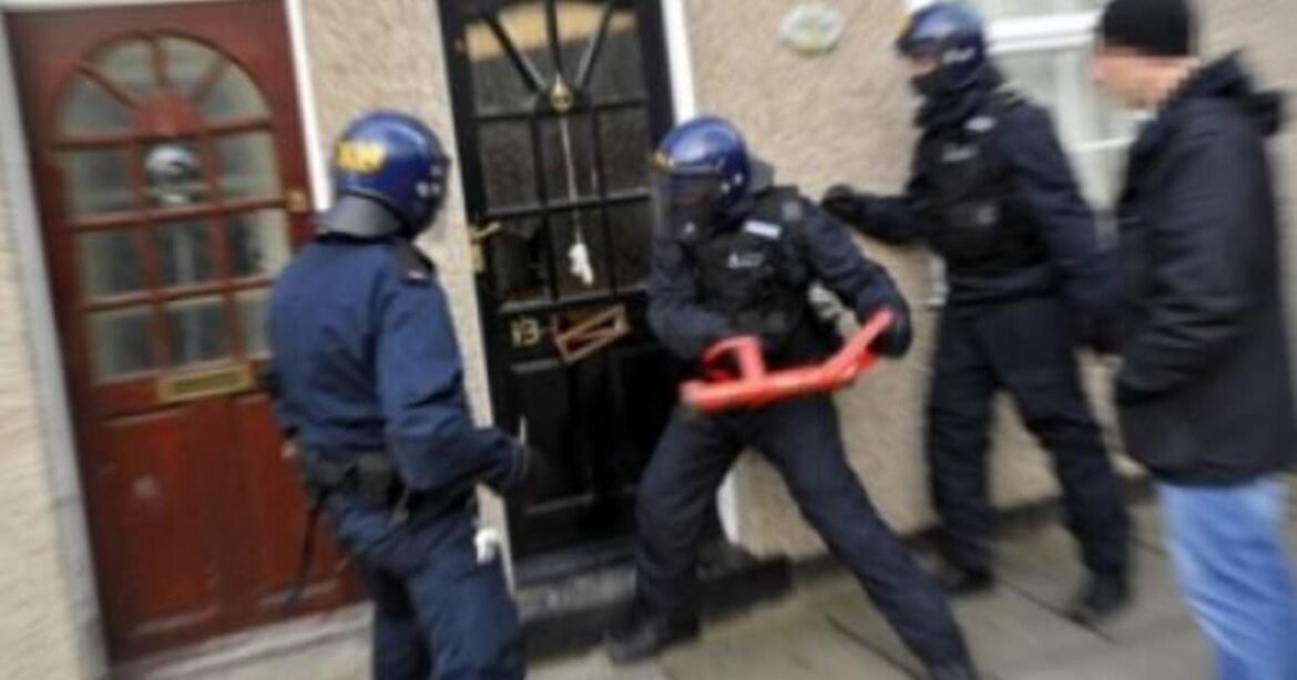 Qui doit payer le remplacement d'une serrure ?