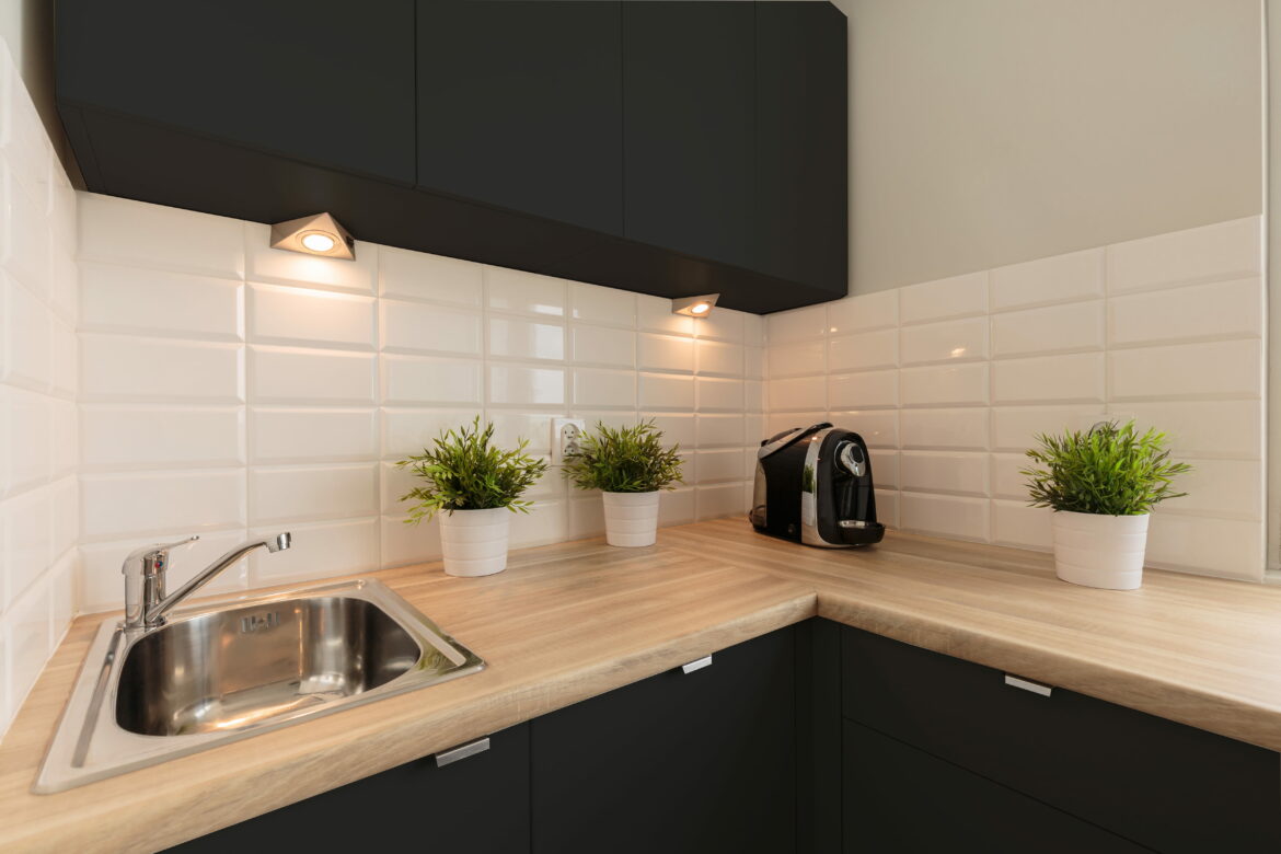 Comment changer la couleur des portes de cuisine ?