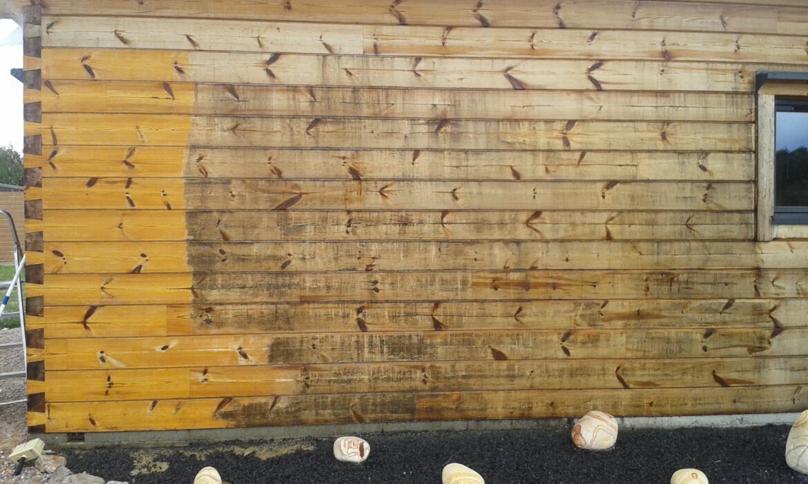 Comment enlever des taches noires sur le bois ?