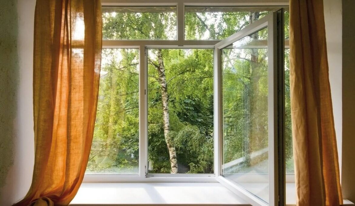 Comment fermer une fenêtre de maison ?