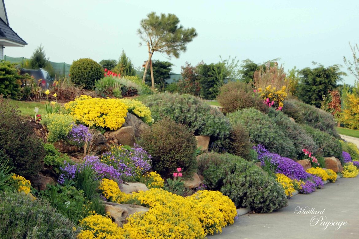 Comment fleurir un talus en pente ?