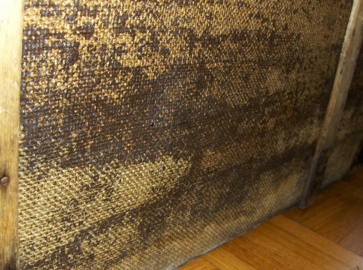 Comment nettoyer une malle en toile de jute ?