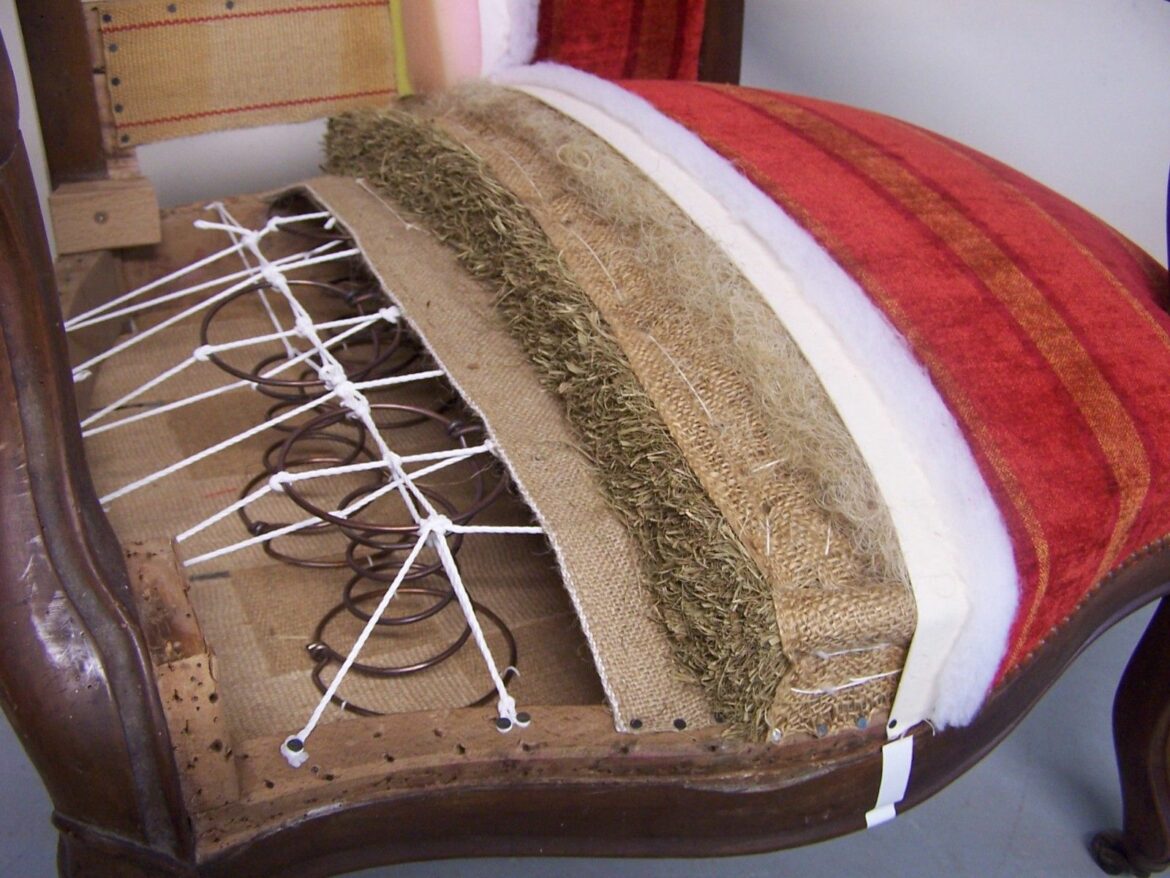 Comment rembourrer un fauteuil ? Housekeeping Magazine Idées Décoration, Inspiration