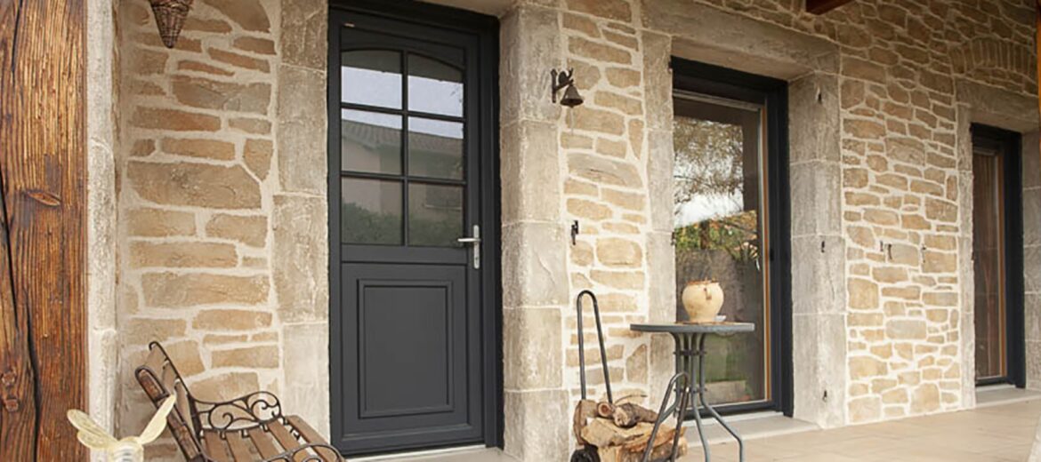 Comment rendre une porte d'entrée hermétique ?