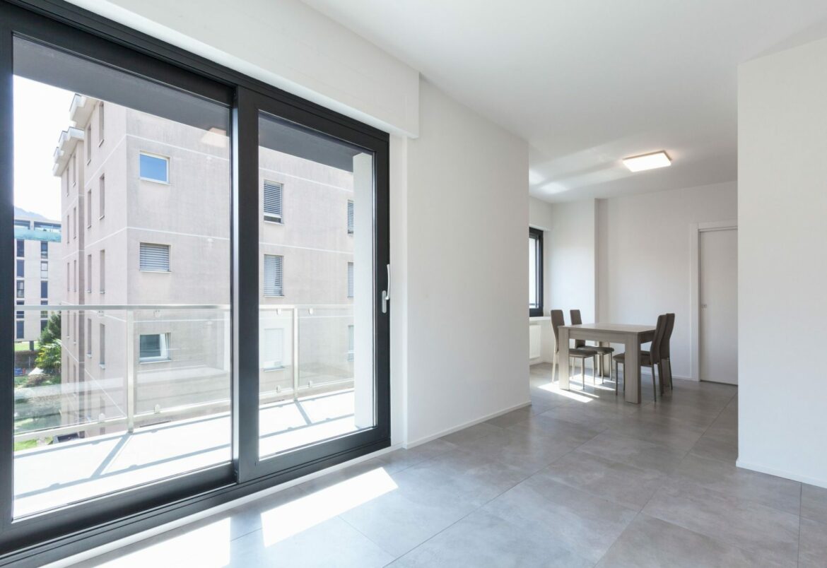 Comment verrouiller une porte fenêtre ?