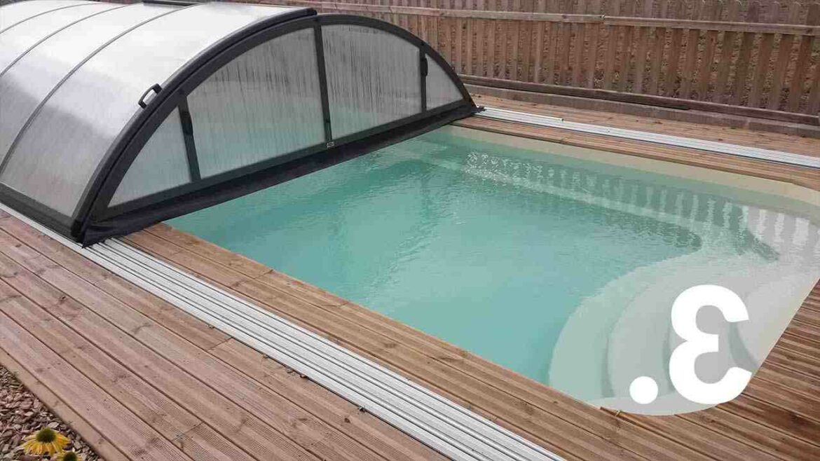 Comment vider l'eau d'une piscine par la bonde de fond ?