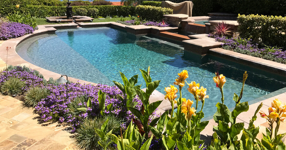 Comment aménager un jardin autour d'une piscine ?