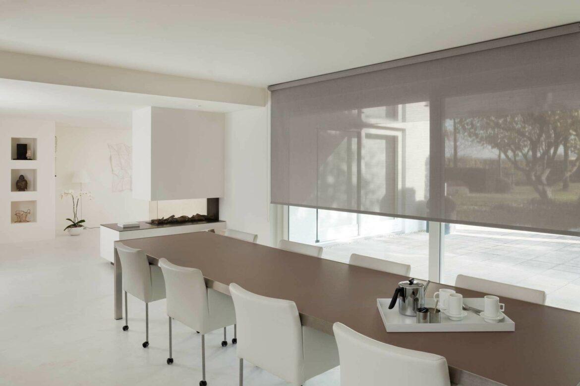 Comment choisir dimension store enrouleur jour nuit ?