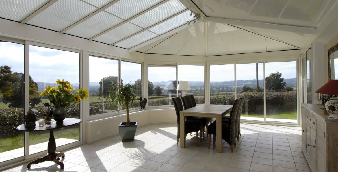 Comment décorer l'intérieur d'une véranda ?