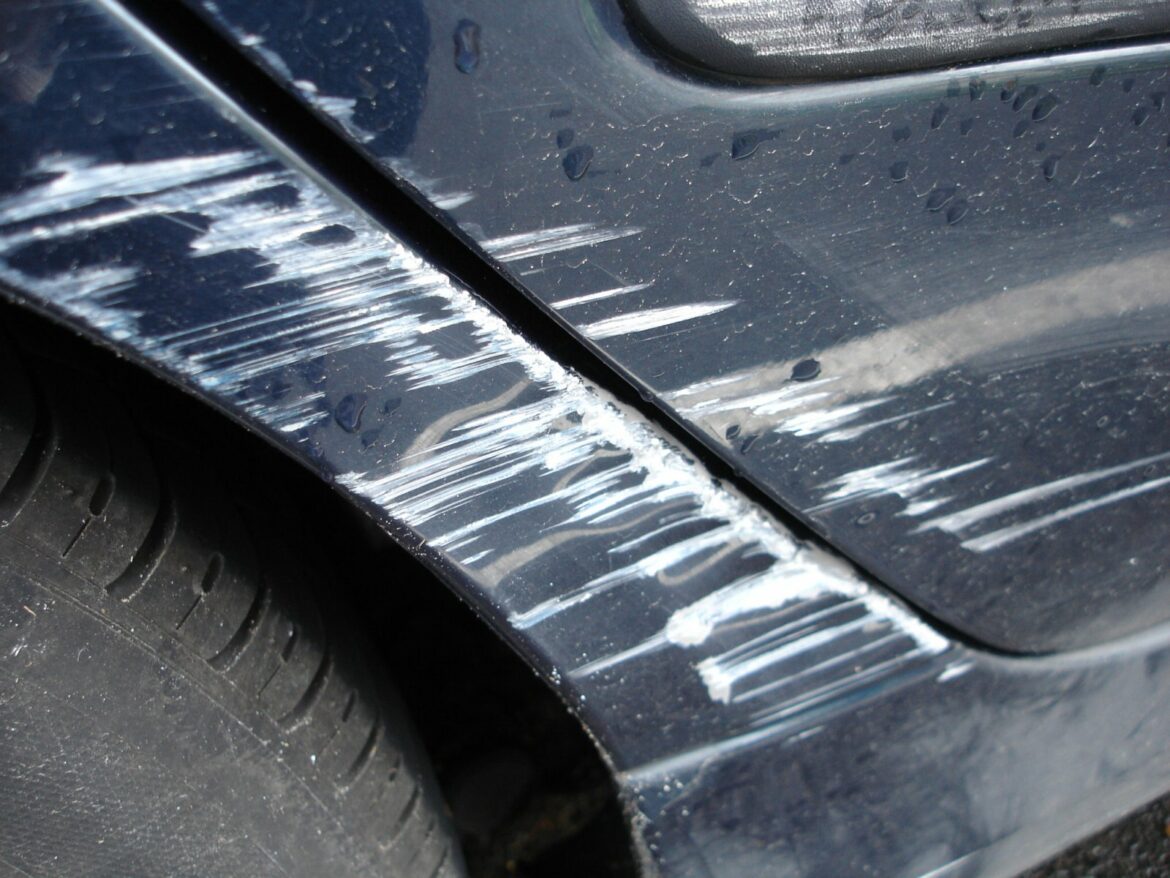 Comment enlever des rayures sur une carrosserie ?