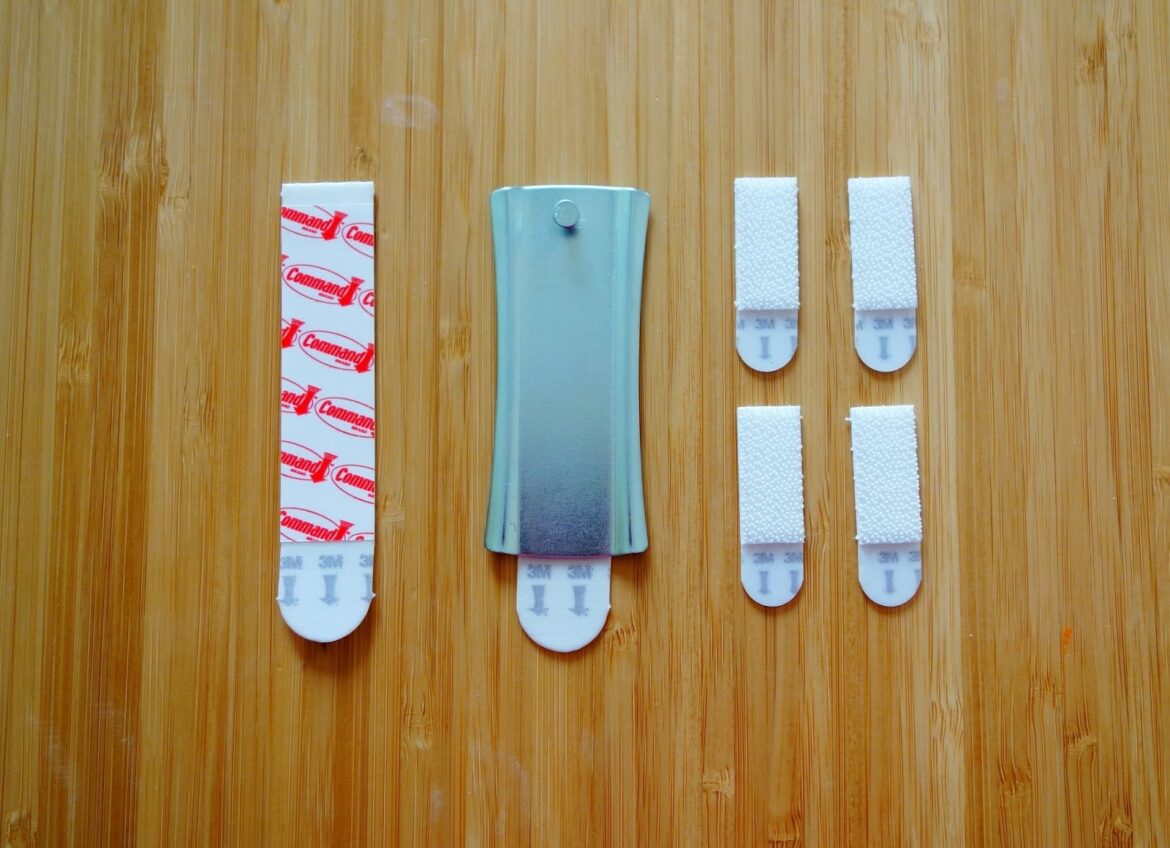 Comment fixer un objet lourd au mur sans percer ?