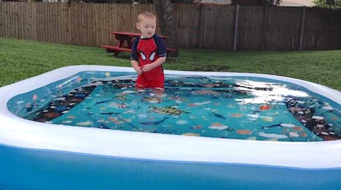 Comment nettoyer une piscine gonflable sans pompe ?