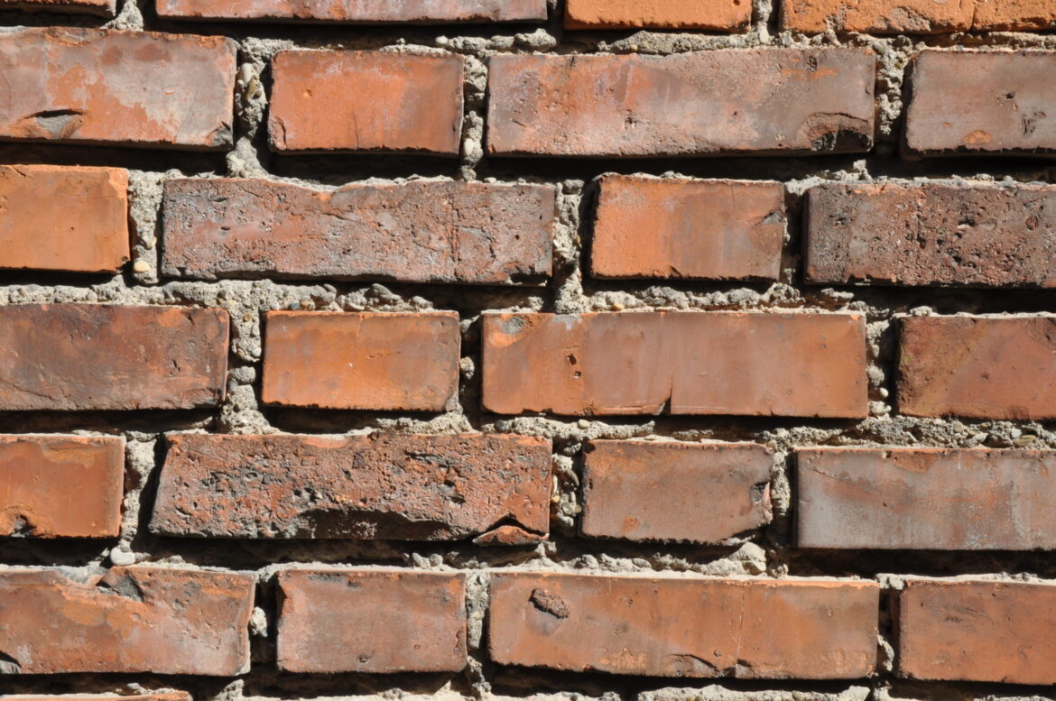 Comment poser des briques en terre cuite ?