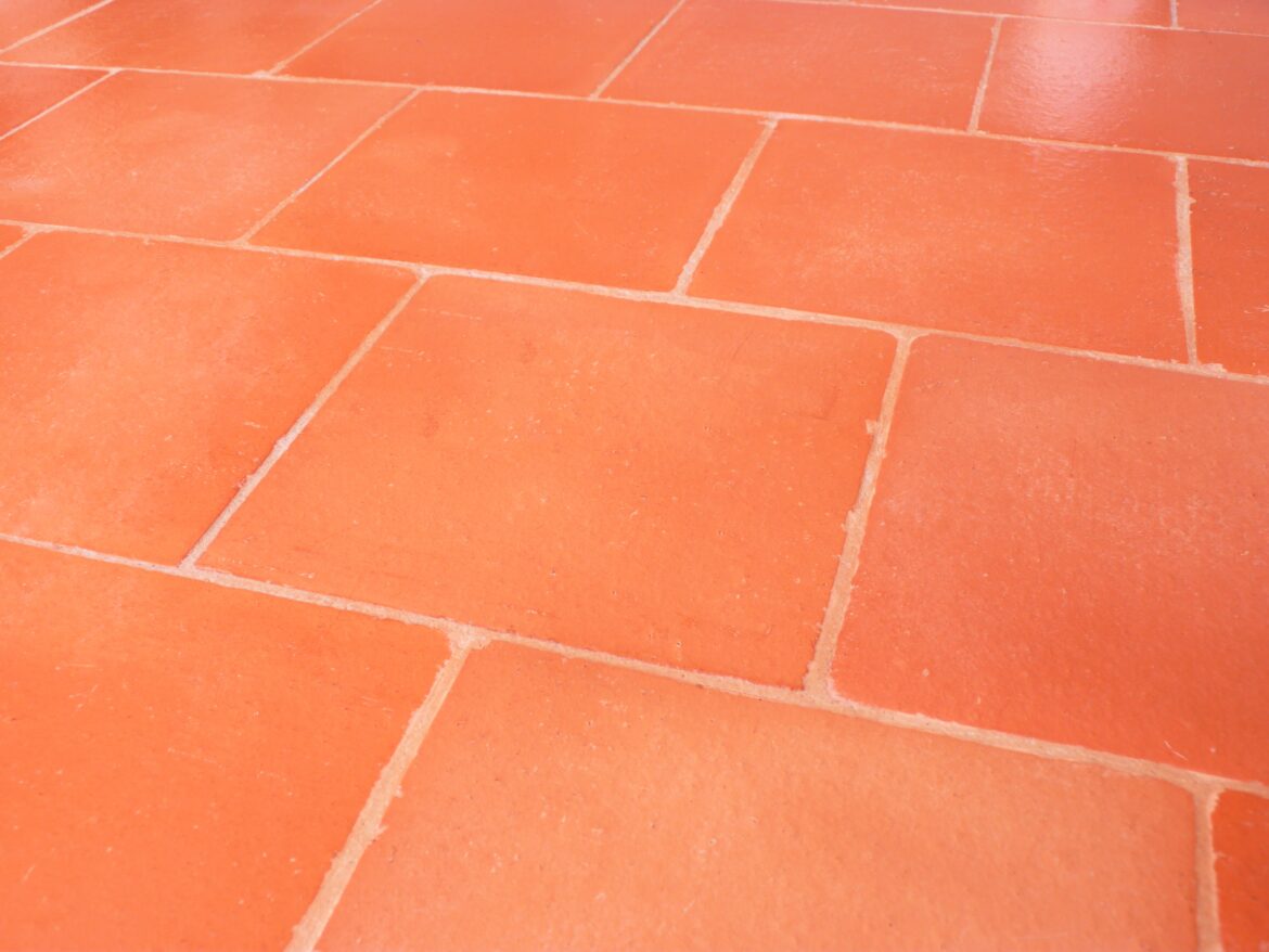 Comment redonner de la couleur a des terre cuite extérieur ?