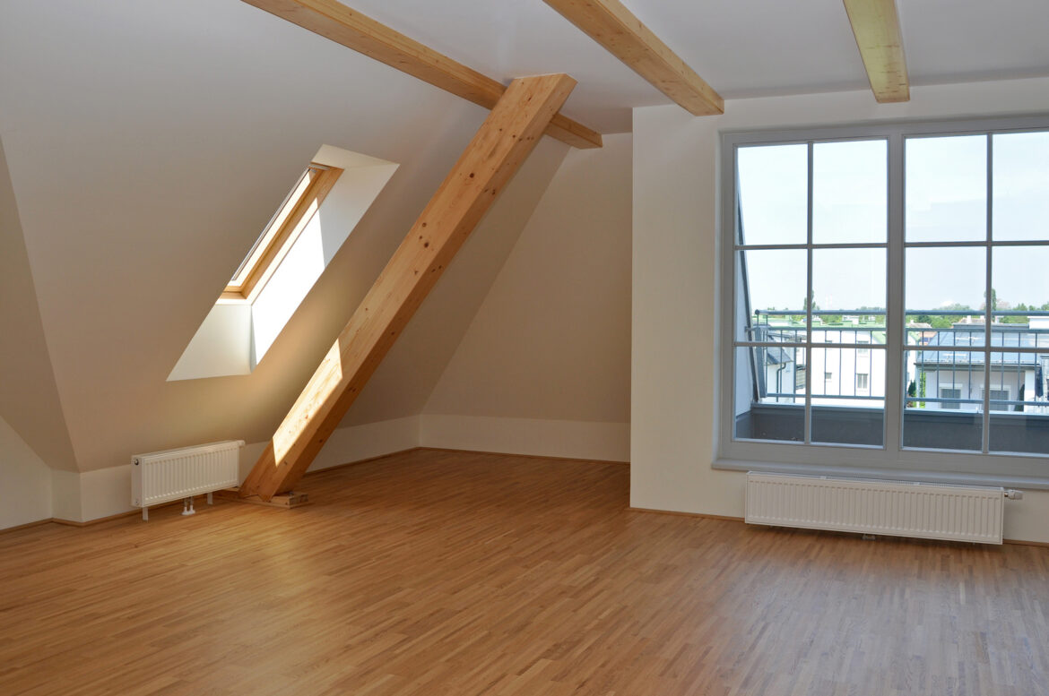 Comment repeindre des poutres foncées ?