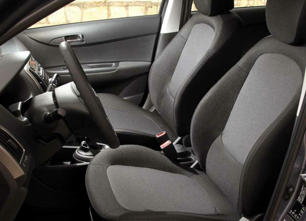 Comment sécher les sièges d'une voiture ?