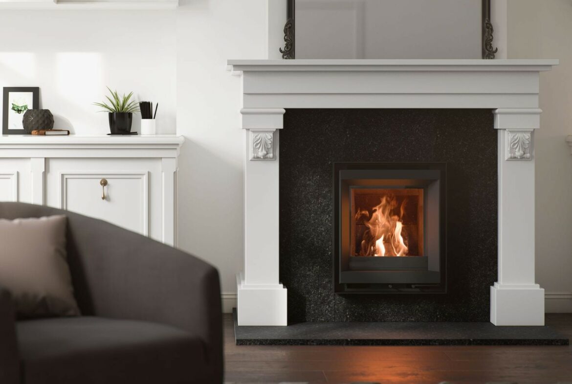 Pourquoi le bois pète dans la cheminée ?