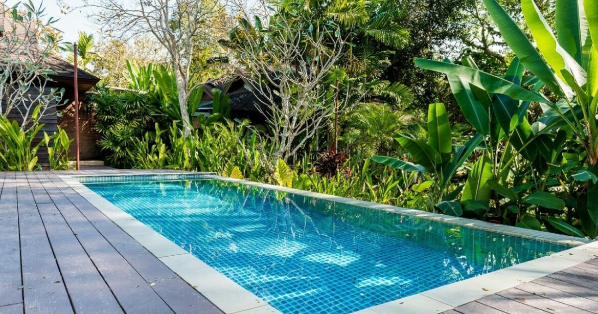 Quel est le prix d'une piscine semi creusée ?