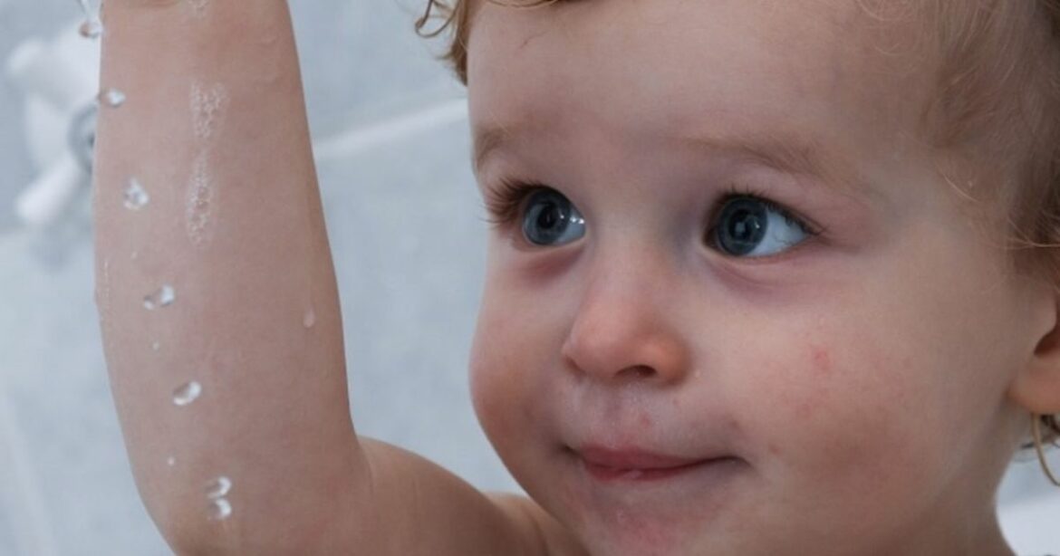 Quel four se nettoie tout seul ?